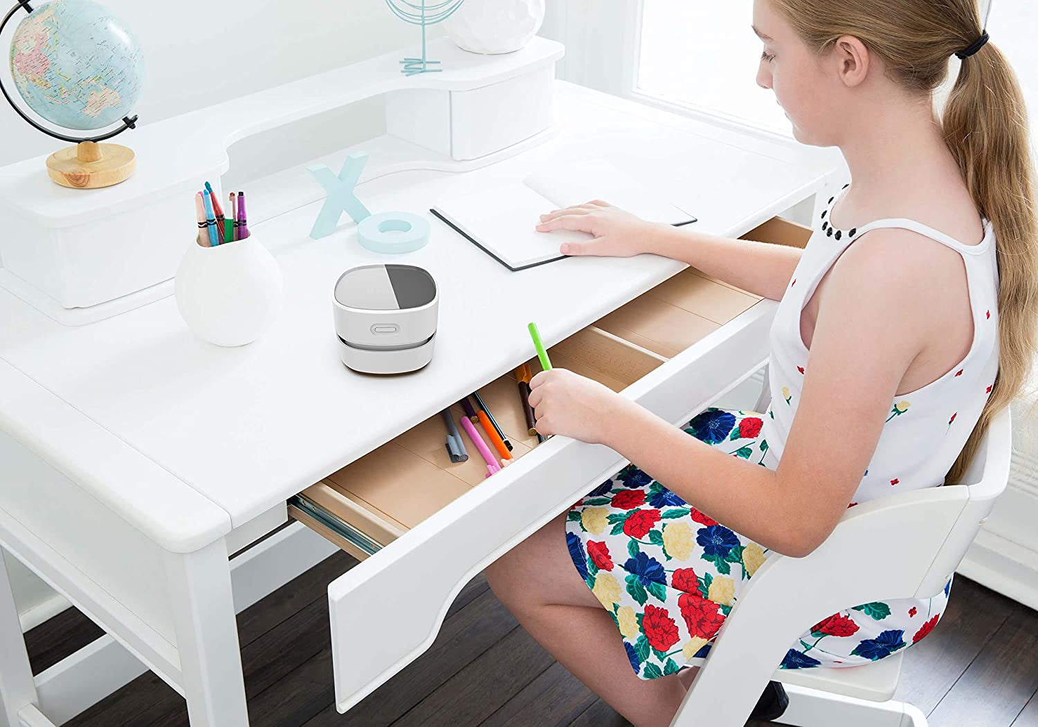 Desktop Vacuum Cleaner!